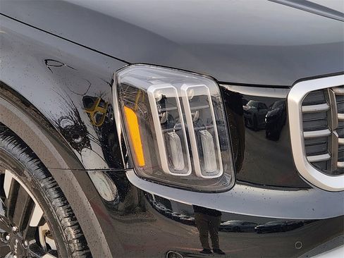 Certified 2023 Kia Telluride SX image 7