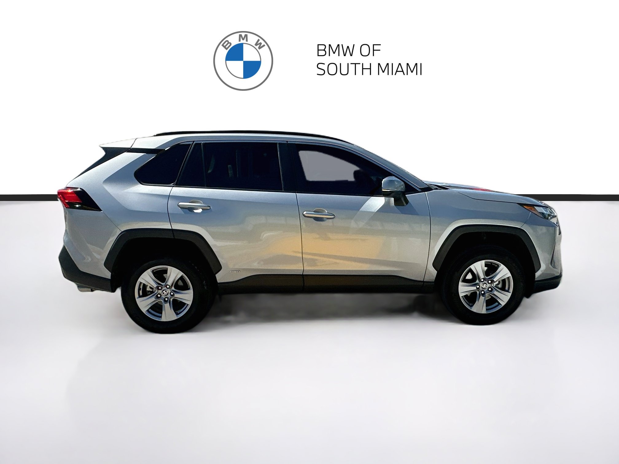 Used 2025 Toyota RAV4 XLE AWD/4WD image 8