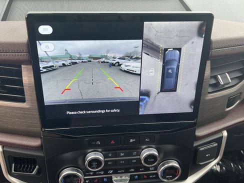 Used 2024 Ford Expedition Max Limited image 19