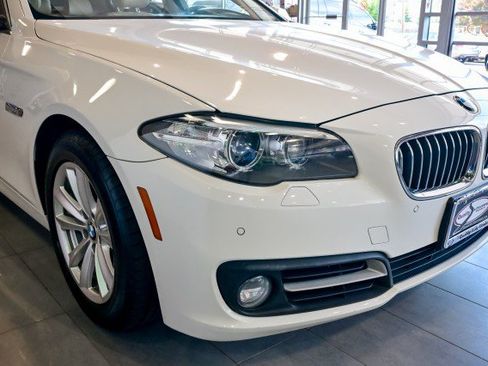 Used 2015 BMW 528i xDrive Sedan AWD/4WD image 10