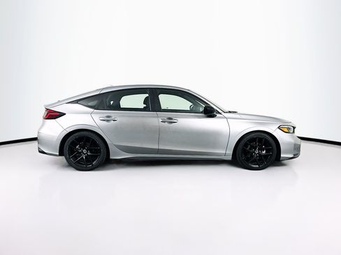 Used 2025 Honda Civic Sport image 10