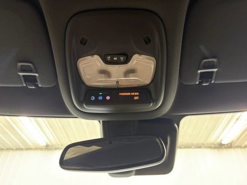 Used 2021 Chevrolet TrailBlazer RS w/ Technology Package FWD image 66
