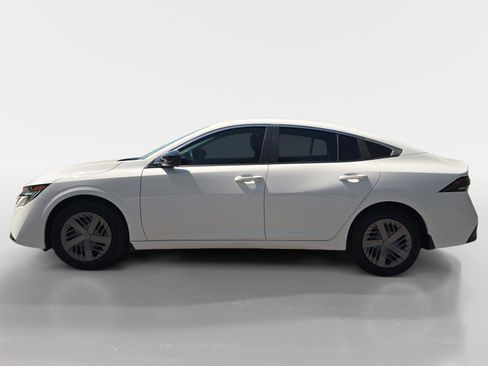 New 2026 Nissan Sentra SV FWD image 2