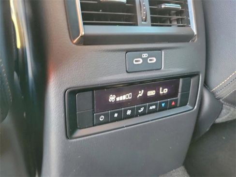 Used 2024 MAZDA CX-90 3.3 Turbo w/ Preferred Package image 23