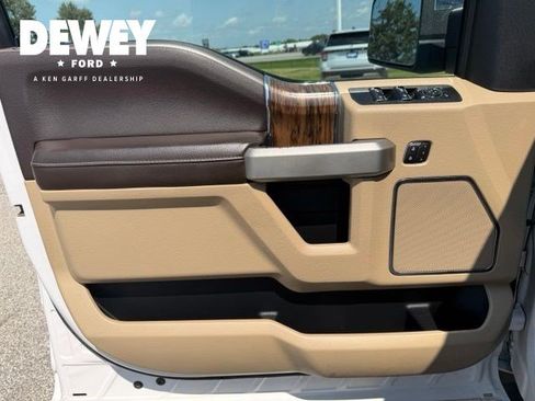 Used 2019 Ford F150 Lariat w/ Equipment Group 502A Luxury AWD/4WD image 8