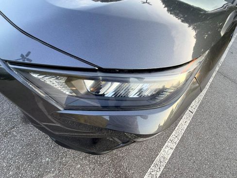 Used 2020 Toyota RAV4 LE FWD image 27