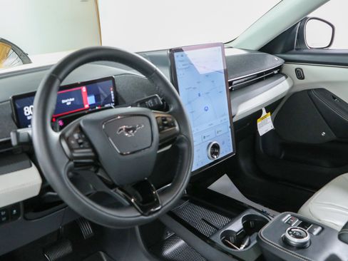 Used 2023 Ford Mustang Mach-E Premium RWD image 22