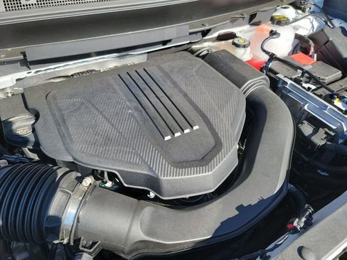 Used 2025 GMC Acadia Denali w/ Super Cruise Package image 28