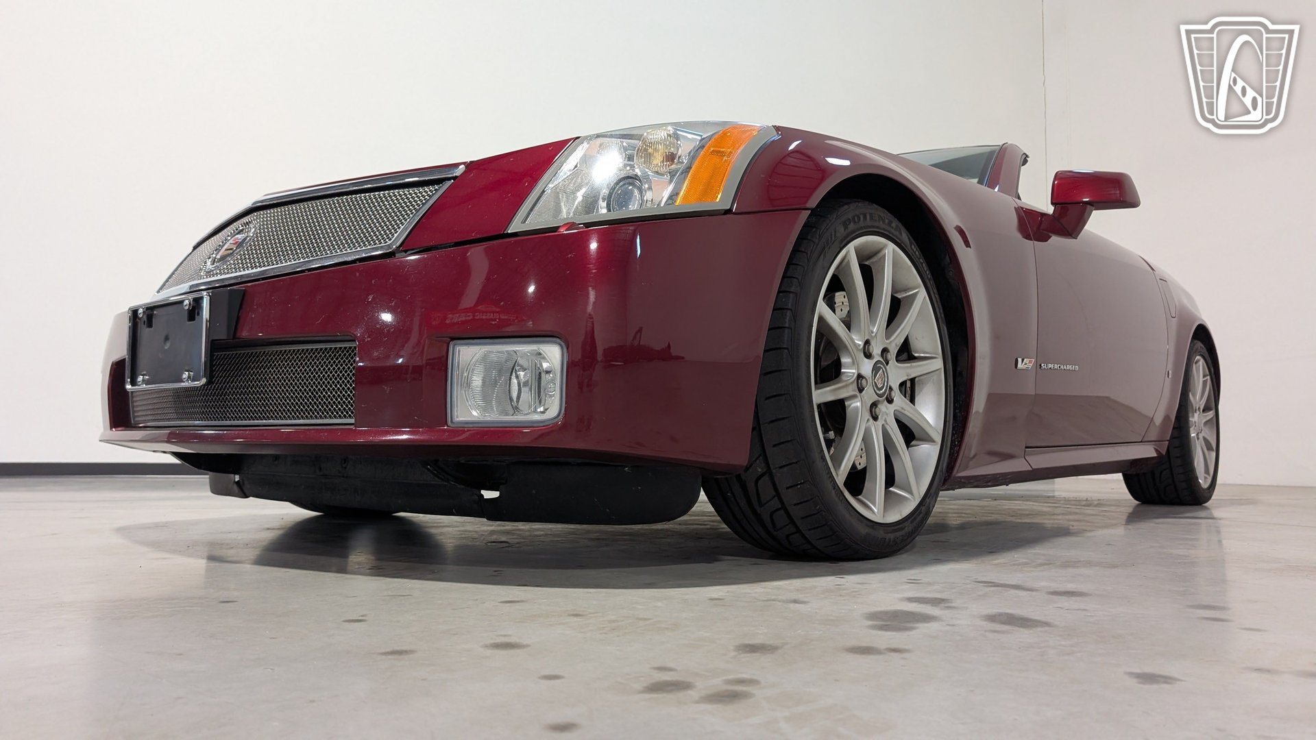 Used 2006 Cadillac XLR V RWD image 4