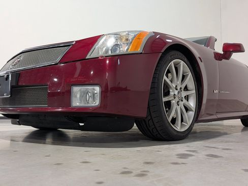 Used 2006 Cadillac XLR V RWD image 4