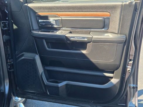 Used 2014 RAM 1500 Laramie w/ Convenience Group AWD/4WD image 5
