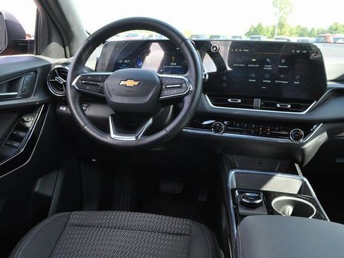 New 2026 Chevrolet Equinox LT image 15