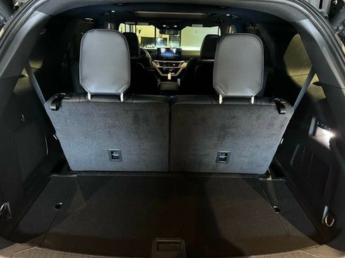 Used 2025 Ford Explorer ST-Line w/ Premium Package AWD/4WD image 21