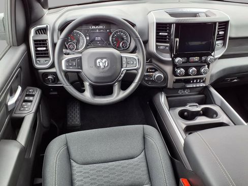 New 2026 RAM 1500 Express AWD/4WD image 4