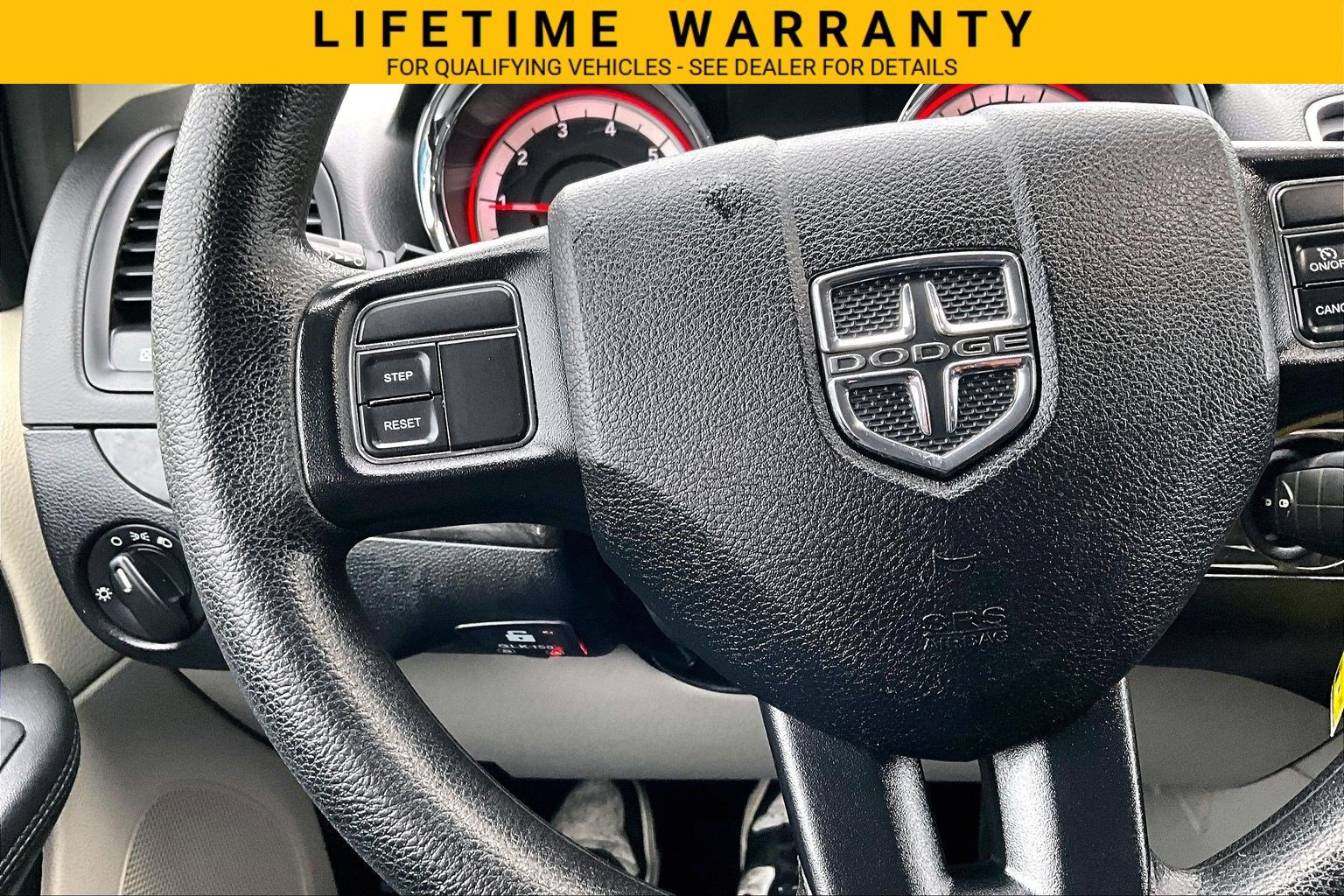 Used 2018 Dodge Grand Caravan SE FWD image 24
