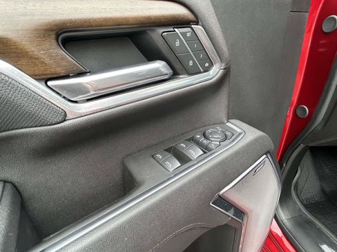Used 2025 Chevrolet Silverado 2500 High Country w/ High Country Premium Package AWD/4WD image 19