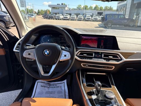 Used 2021 BMW X7 xDrive40i w/ Premium Package AWD/4WD image 15