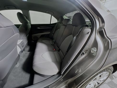 Used 2022 Toyota Camry LE FWD image 29