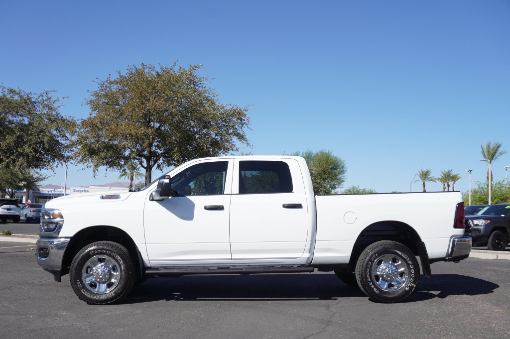 Used 2025 RAM 2500 Tradesman AWD/4WD image 2