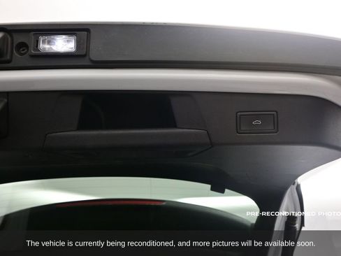 Used 2022 Volkswagen ID.4 Pro S w/ Gradient Package image 36