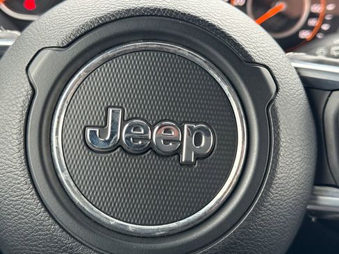 Used 2019 Jeep Wrangler Unlimited Sahara w/ Dual Top Group image 27