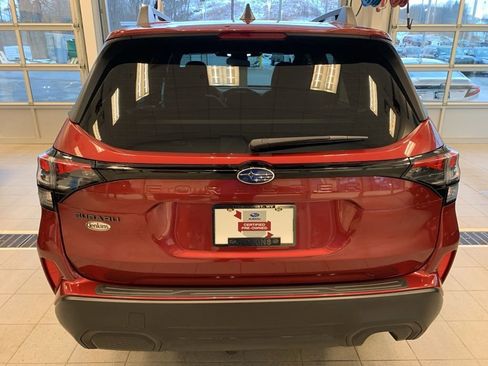 Certified 2025 Subaru Forester Premium image 15