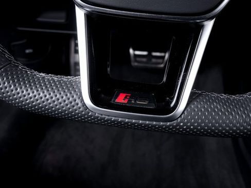 Used 2025 Audi RS 7 Performance image 44