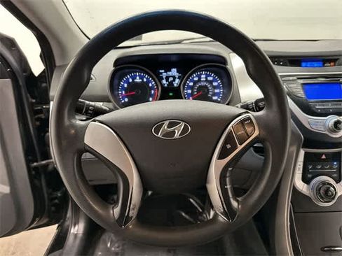 Used 2012 Hyundai Elantra GLS image 7