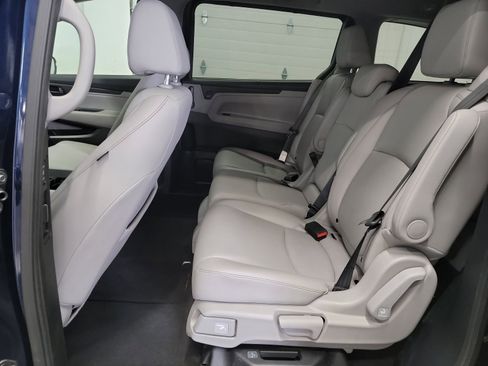 Used 2023 Honda Odyssey EX-L image 28