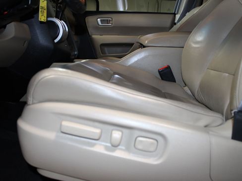 Used 2011 Honda Pilot EX-L image 22
