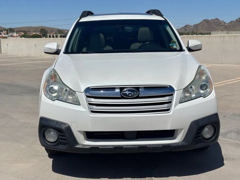 Used 2013 Subaru Outback 2.5i Premium AWD/4WD image 3