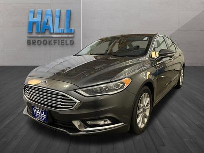 Used 2017 Ford Fusion SE w/ Fusion SE Technology Package