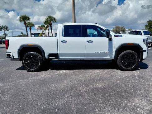 Used 2026 GMC Sierra 2500 Denali w/ Denali Reserve Package AWD/4WD image 3