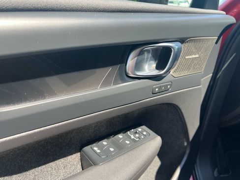 Certified 2023 Volvo C40 P8 Recharge Ultimate AWD/4WD image 10