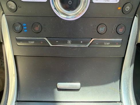 Used 2018 Ford Edge Titanium w/ Equipment Group 302A AWD/4WD image 35