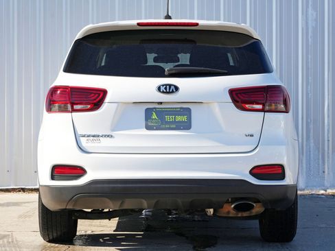 Used 2020 Kia Sorento LX image 10