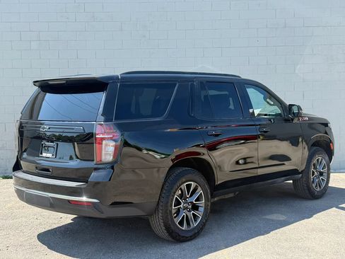 Used 2024 Chevrolet Tahoe Z71 w/ Luxury Package AWD/4WD image 8