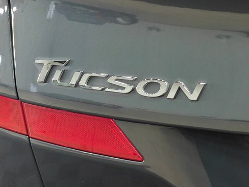 Used 2021 Hyundai Tucson SE FWD image 38