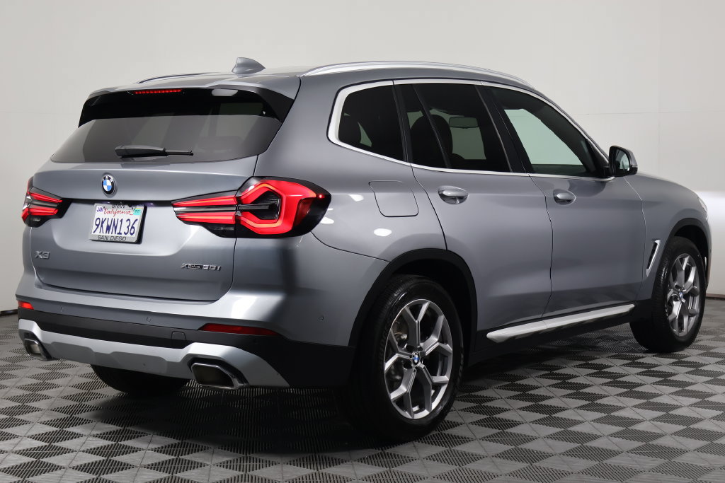Certified 2024 BMW X3 xDrive30i w/ Premium Package AWD/4WD image 4