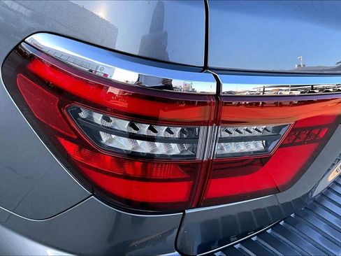 Used 2022 Nissan Armada Platinum w/ Captain's Chairs Package image 27