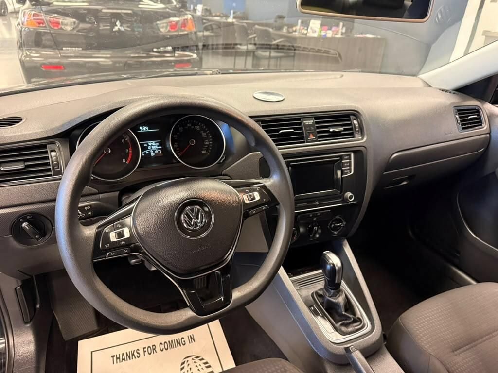 Used 2016 Volkswagen Jetta S FWD image 9