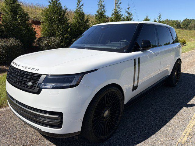 Used 2023 Land Rover Range Rover Long Wheelbase SE AWD/4WD image 1