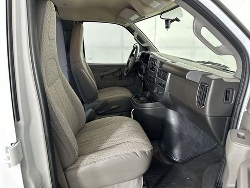 New 2026 GMC Savana 3500 Extended w/ Driver Convenience Package RWD image 27