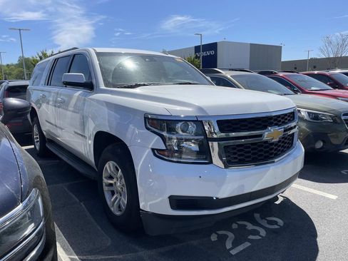 Used 2020 Chevrolet Suburban LT image 1