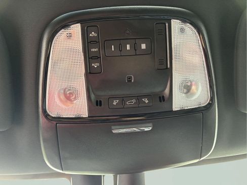 Used 2025 Dodge Durango R/T AWD/4WD image 28