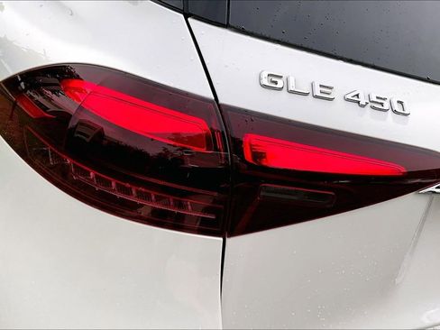 Certified 2024 Mercedes-Benz GLE 450 4MATIC image 32