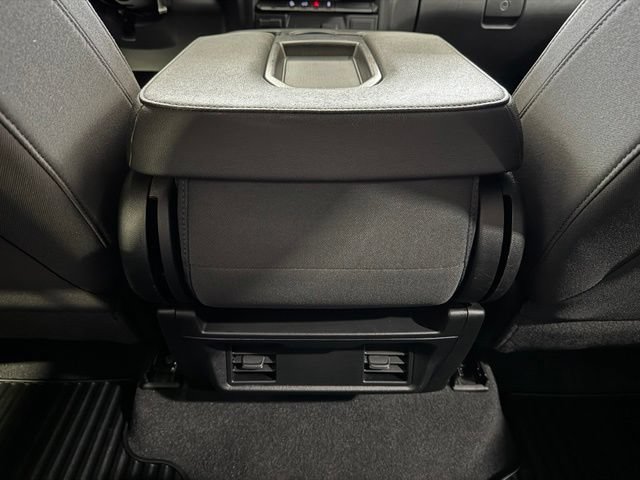 Used 2021 Chevrolet Silverado 1500 Custom Trail Boss AWD/4WD image 15