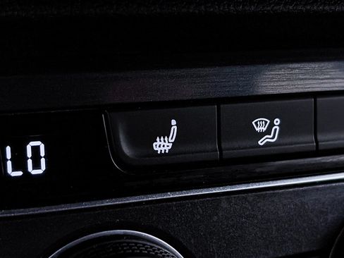 Used 2021 Volkswagen Tiguan SE R-Line FWD image 26