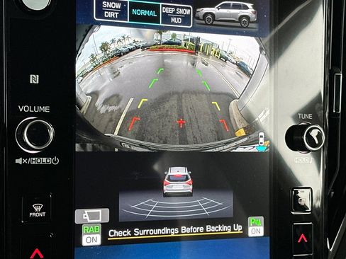 Used 2025 Subaru Forester Touring image 20