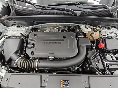 Used 2023 Buick Envision Avenir image 45